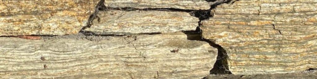 Stone retaining walls Gold Coast and surrounding areas.